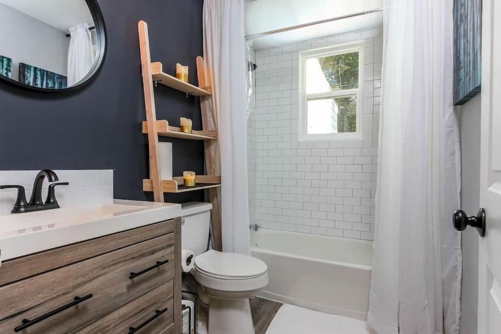 West End Bungalow Perfect To Work, Play, & Escape Atlanta Buitenkant foto