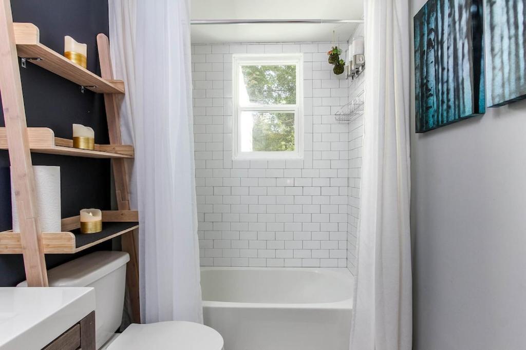 West End Bungalow Perfect To Work, Play, & Escape Atlanta Buitenkant foto